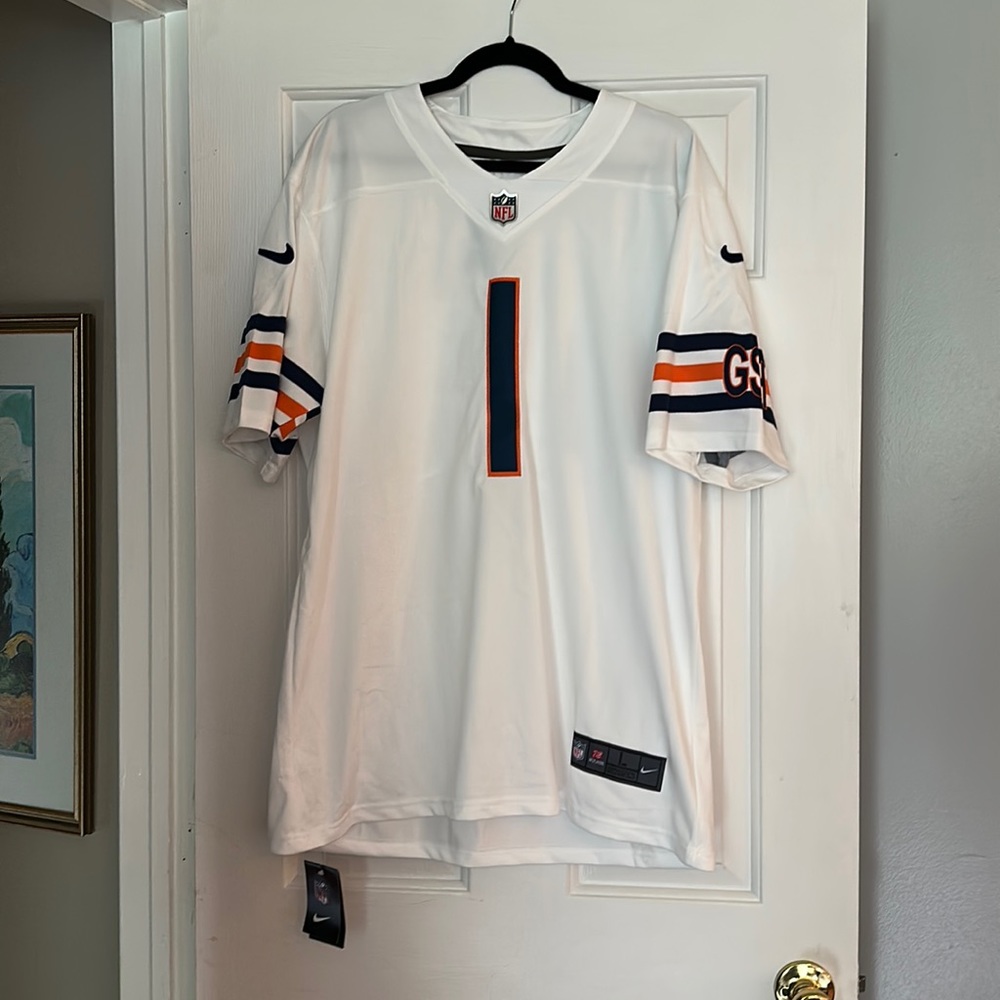 Nike Men’s large Justin Fields On Field Jersey Size Large